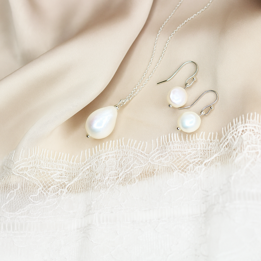 Baroque Pearl Pendant