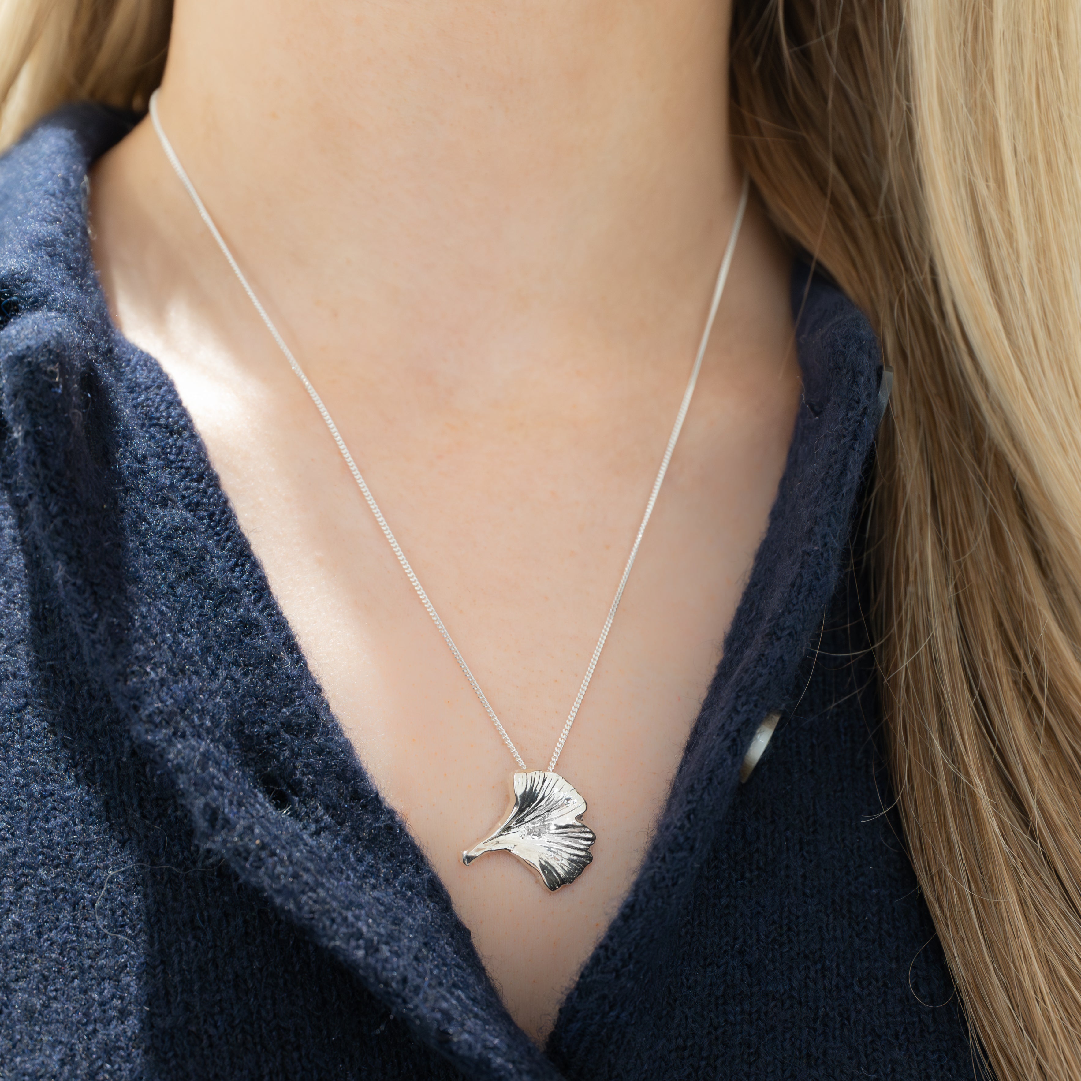 Eternal Leaf Pendant