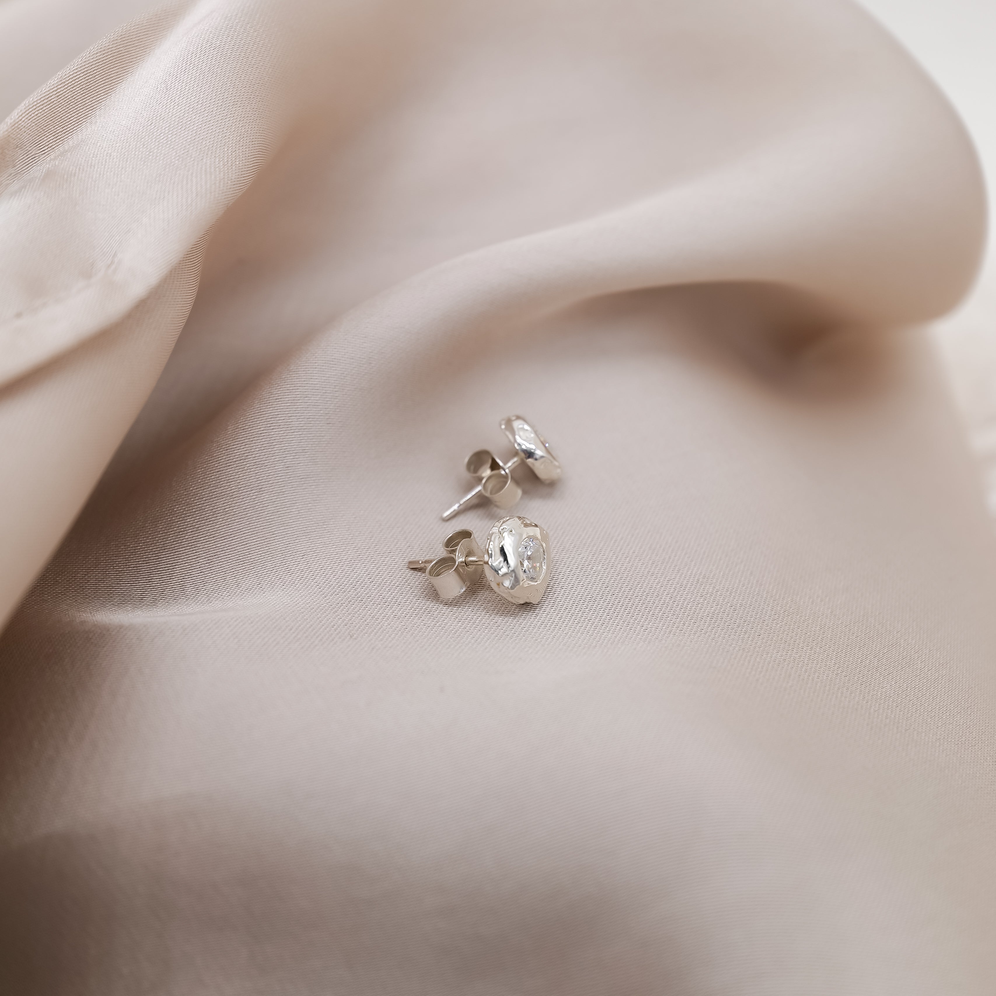 Seren Solitaire Earrings