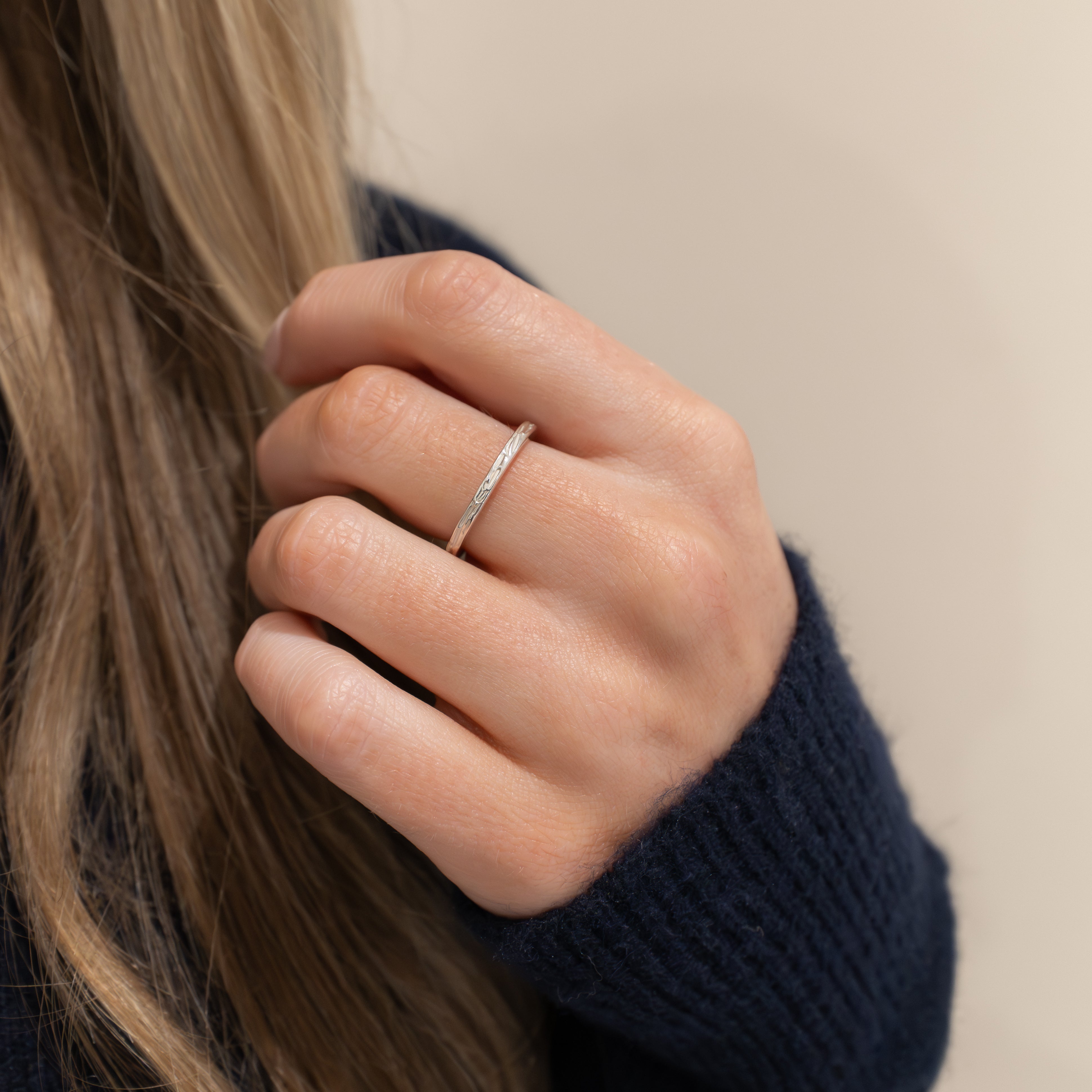 Fluere Classic Wedding Band