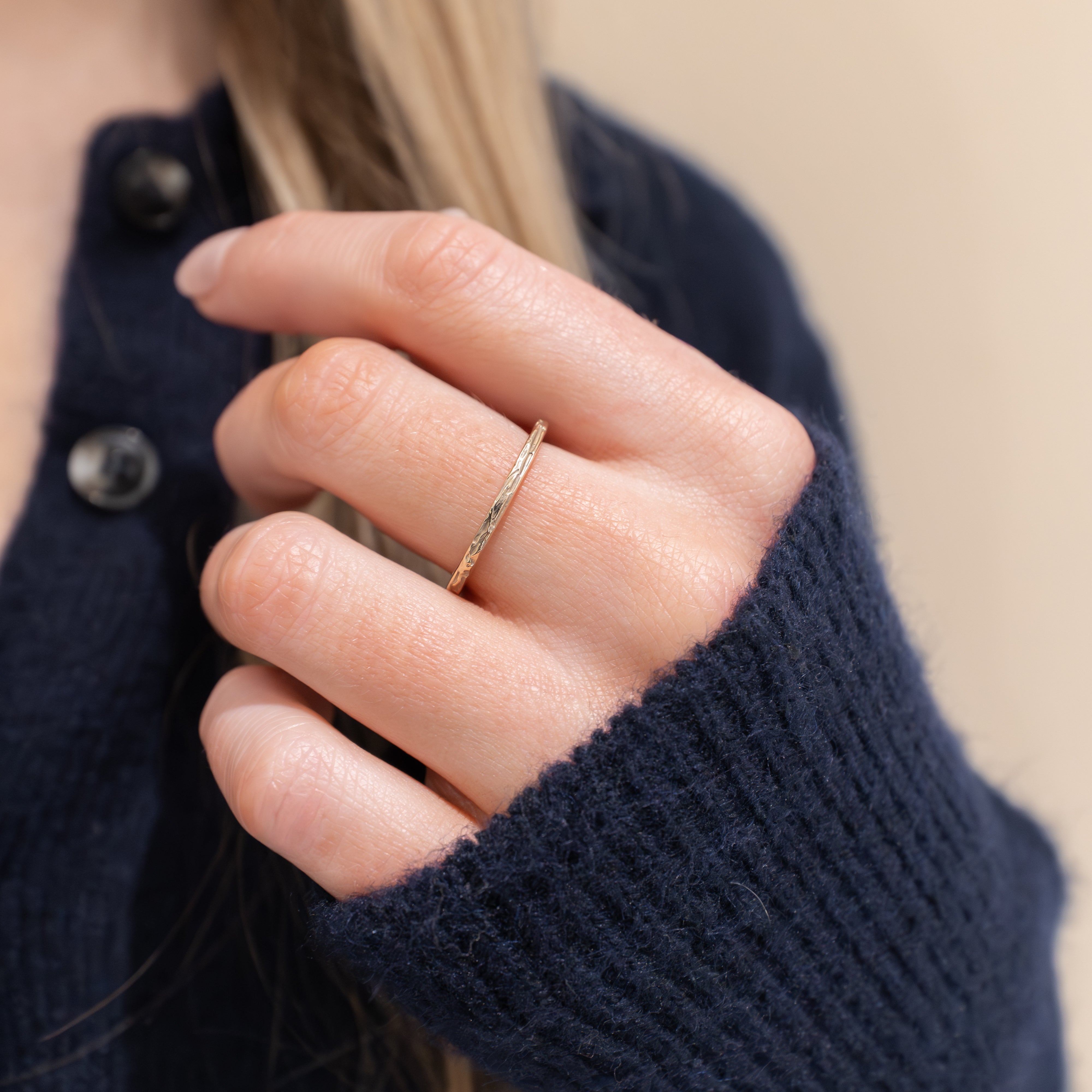 Fluere Classic Wedding Band