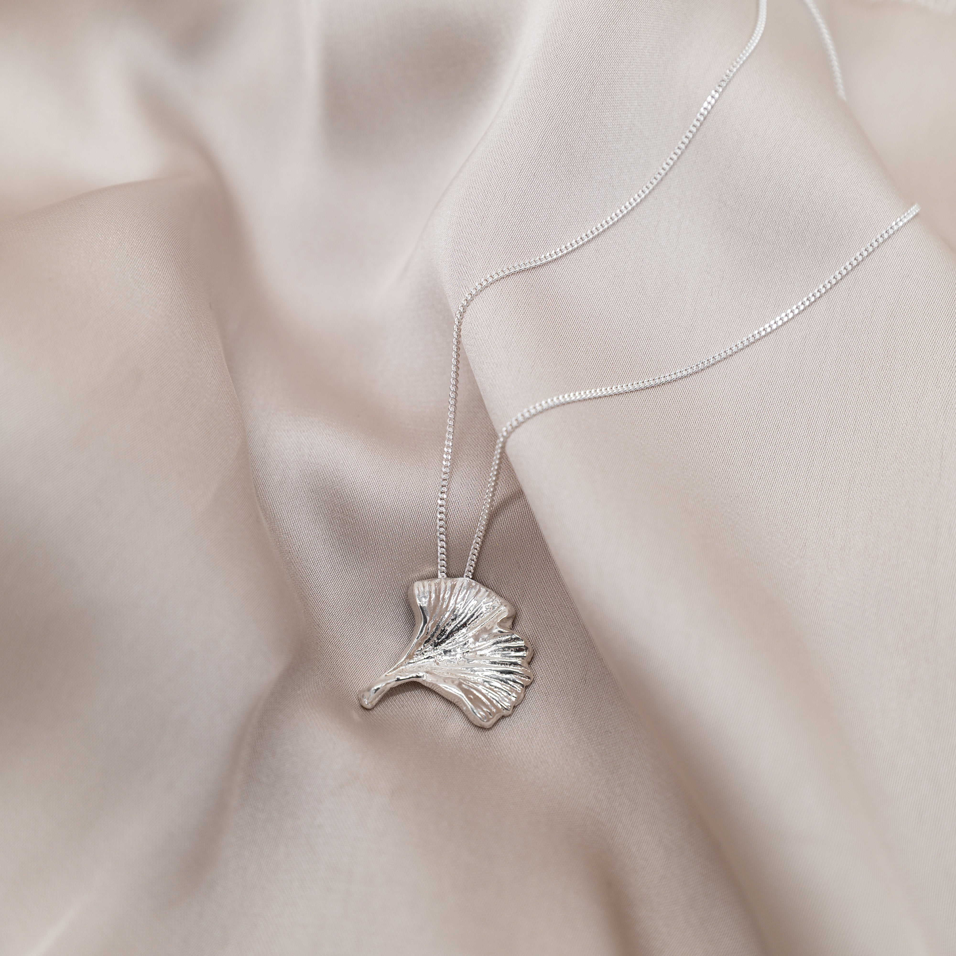 Eternal Leaf Pendant