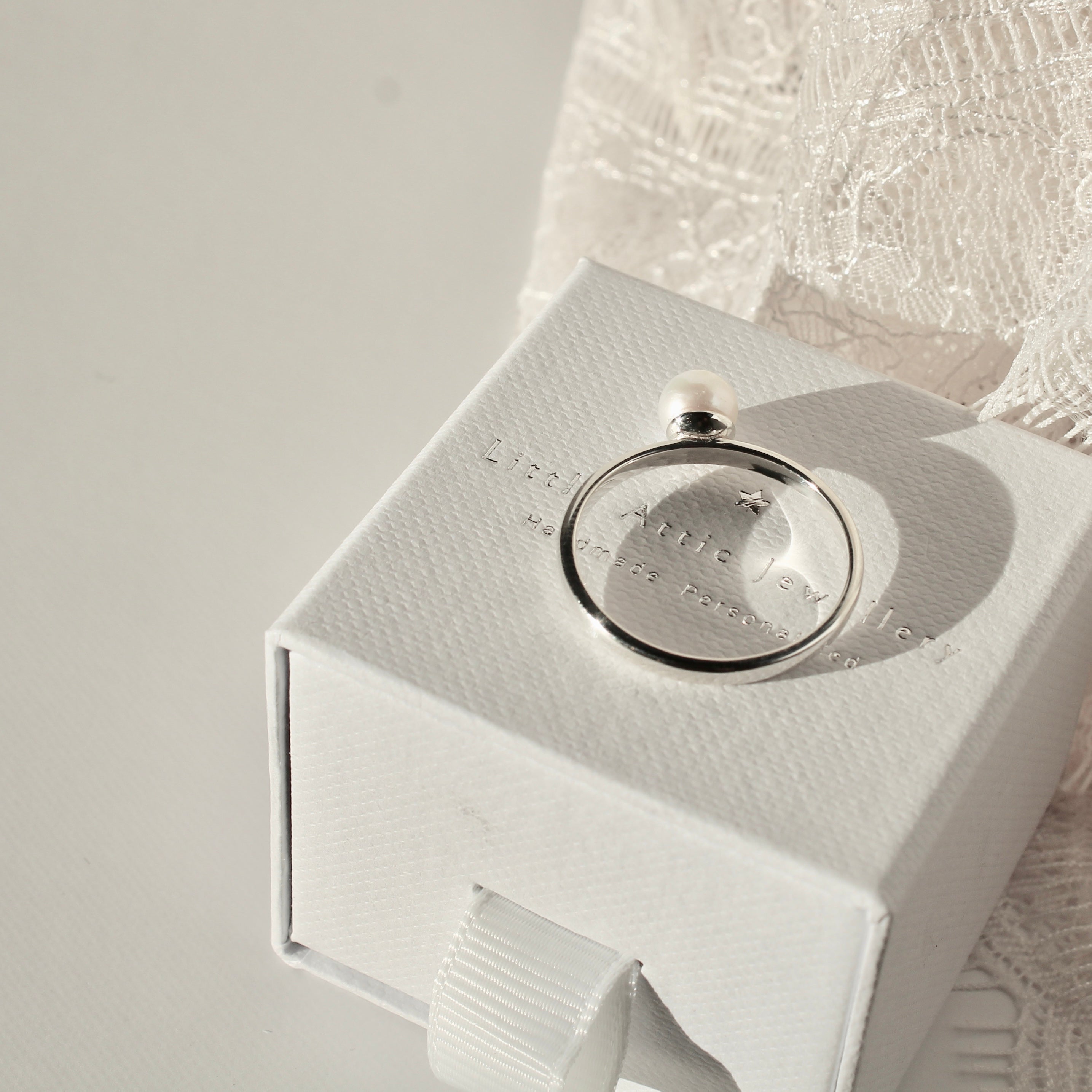 Maris Ring
