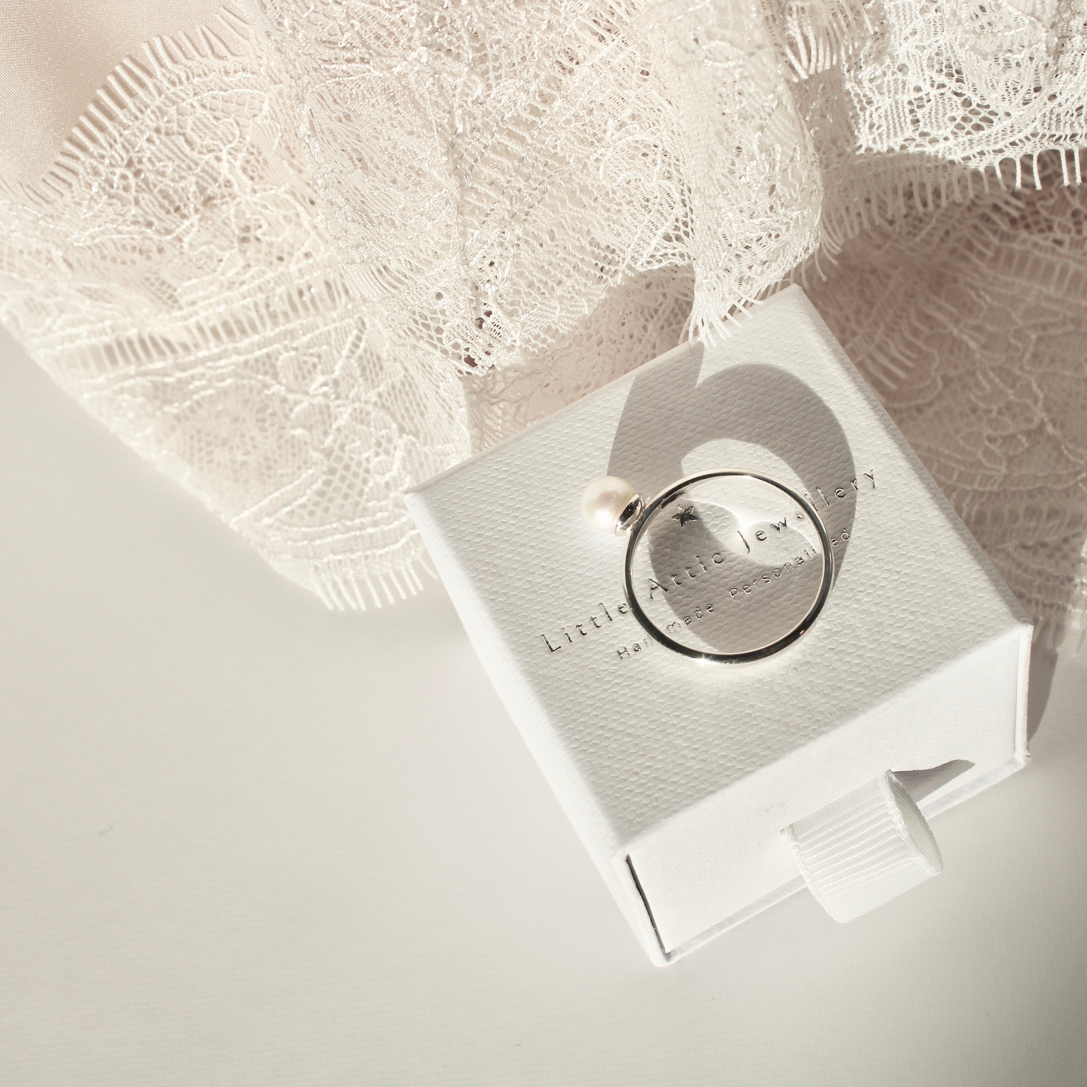 Maris Ring